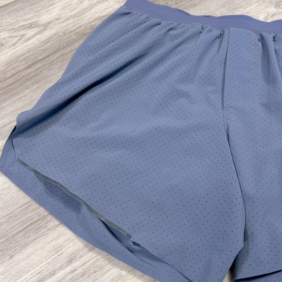 Lululemon Men’s Fast and Free Lightweight Perforated Lined 6" Running Shorts / S - Picture 2 of 9